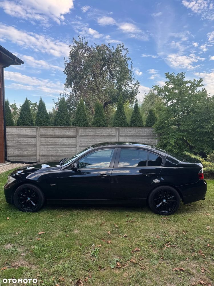 BMW Seria 3 318i - 3