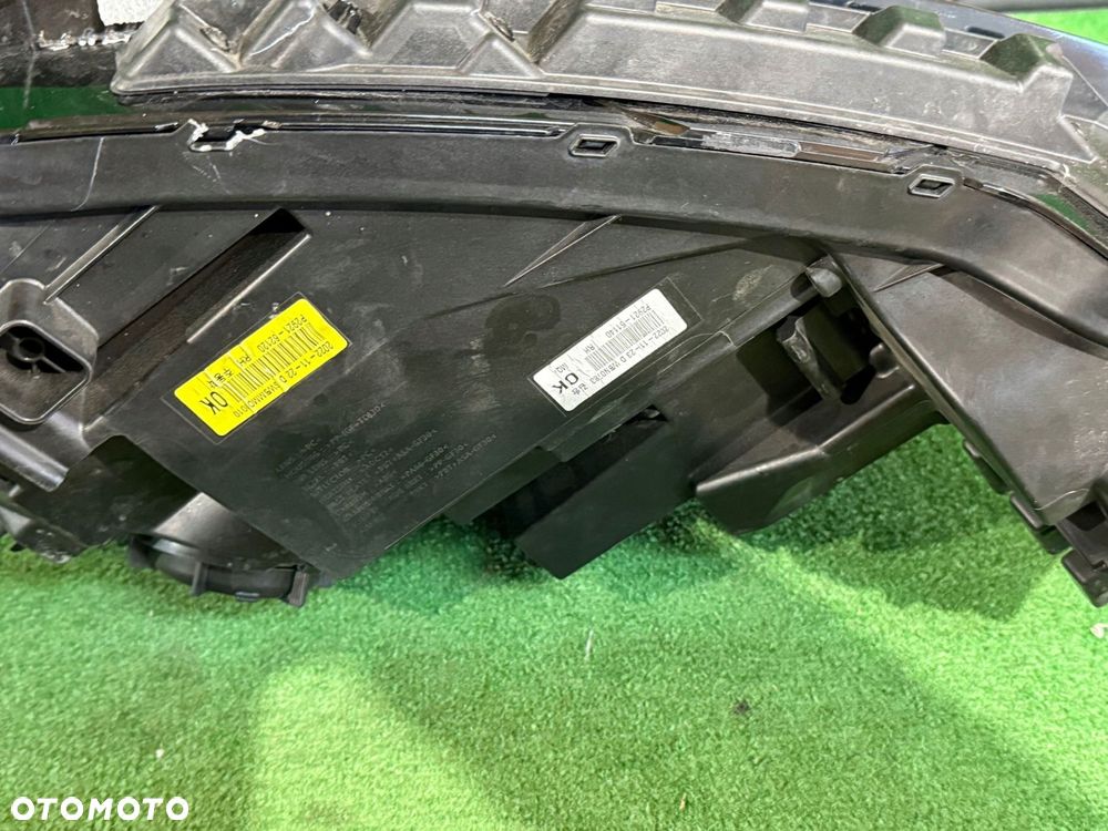 REFLEKTOR PRAWY KIA SORENTO IV FULL LED NR:755 - 2