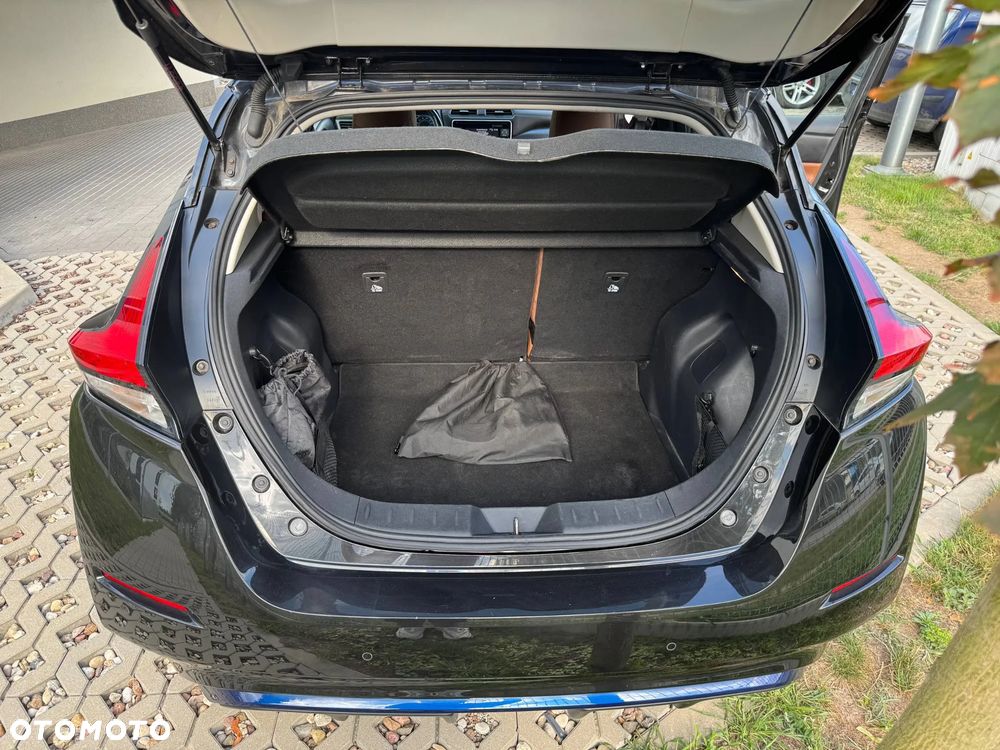 Nissan Leaf 40 kWh N-Connecta - 9