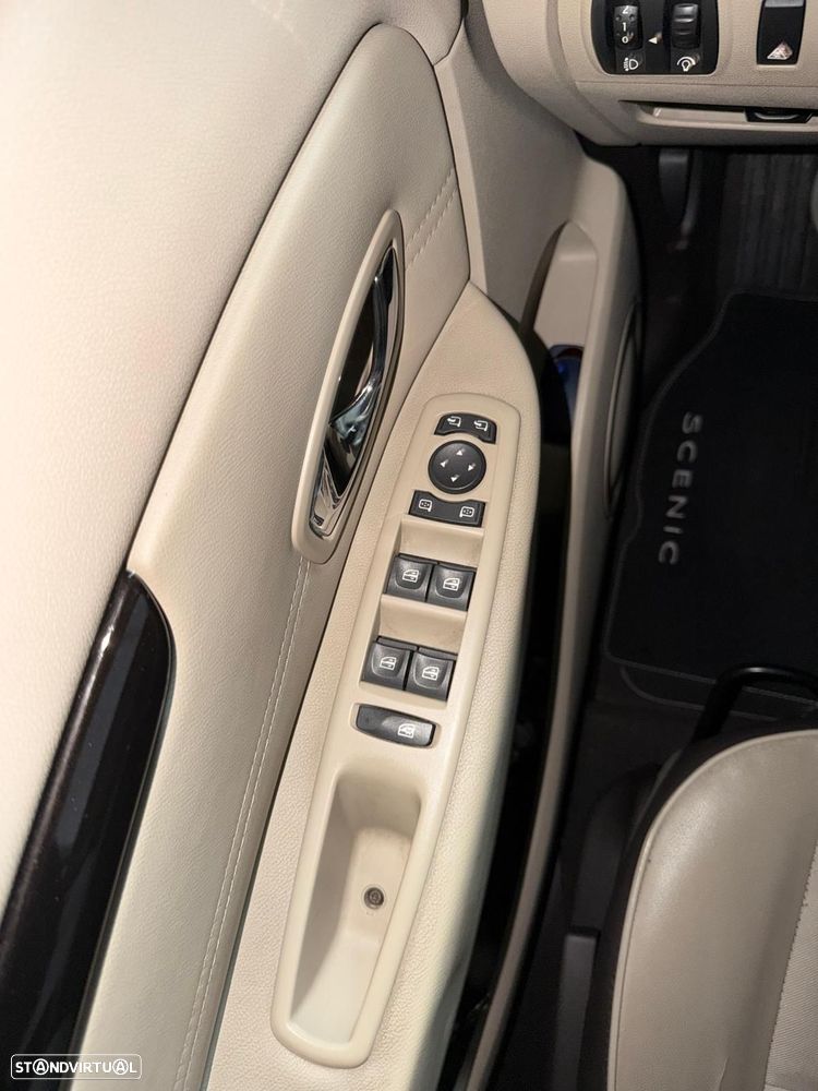 Renault Grand Scénic - 12