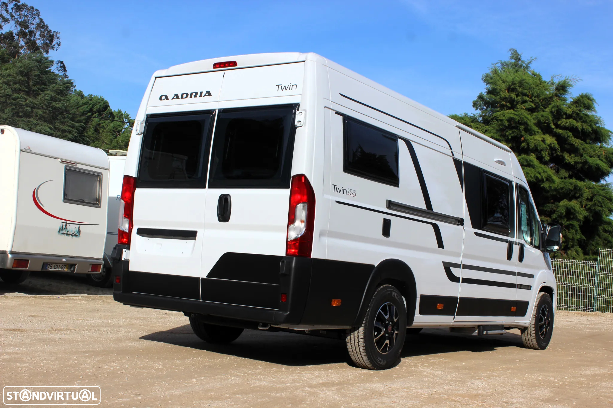 Adria Twin 640 SL - 3