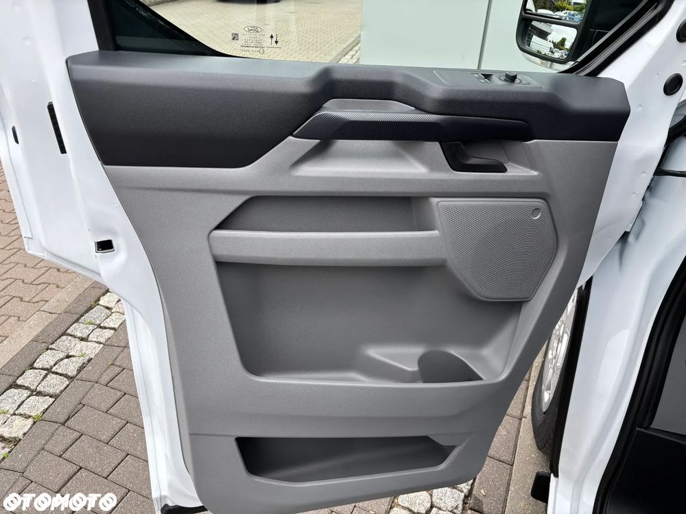 Ford Transit Custom Kombi M1 2.0 EcoBlue 150KM M6 FWD Trend 320 L2 - 15