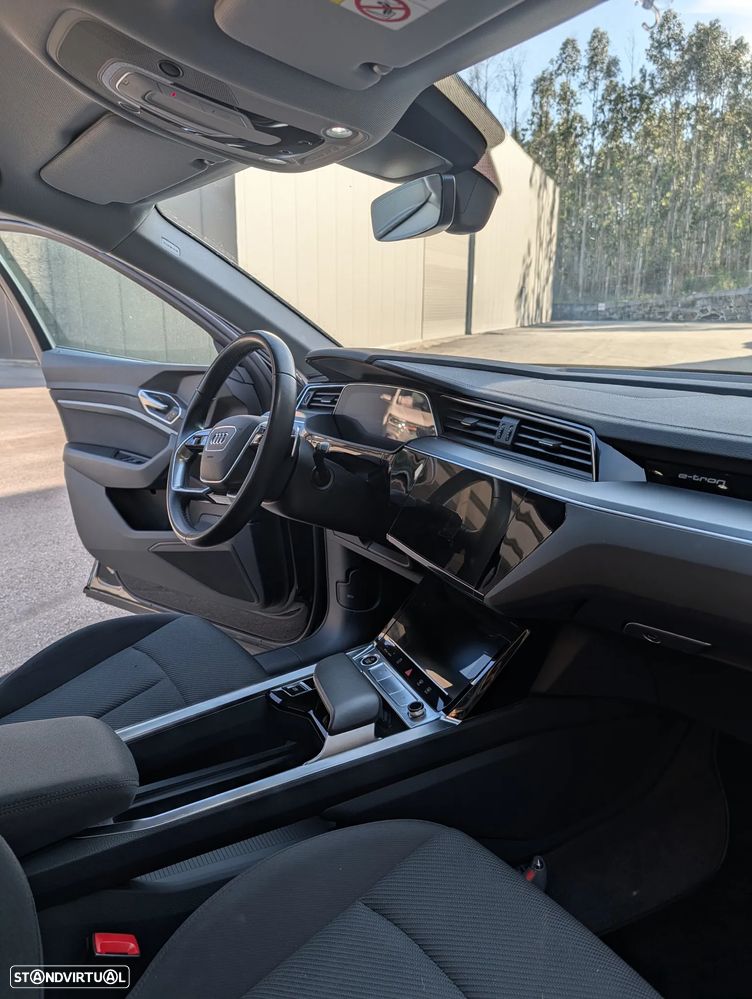 Audi e-tron 55 quattro - 10
