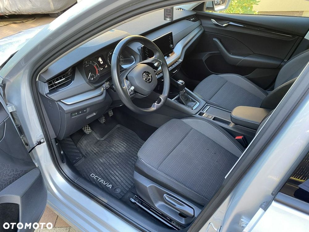 Skoda Octavia 1.5 TSI Ambition - 32
