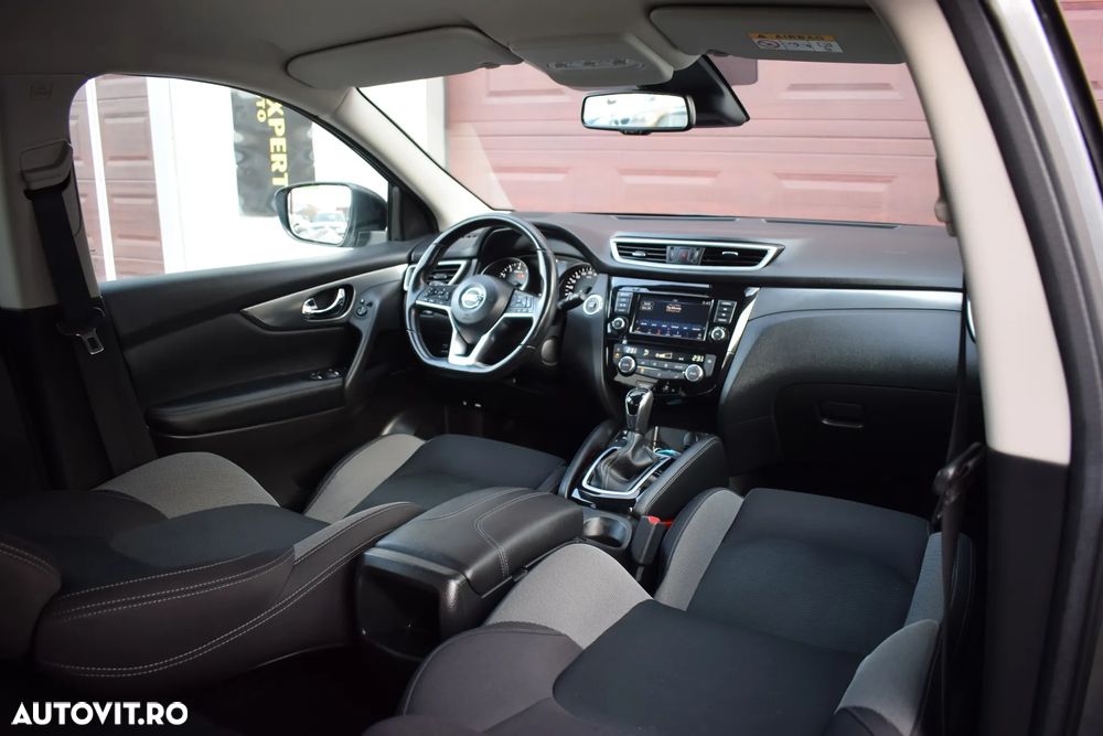 Nissan Qashqai 1.3 DIG-T DCT N-CONNECTA - 13