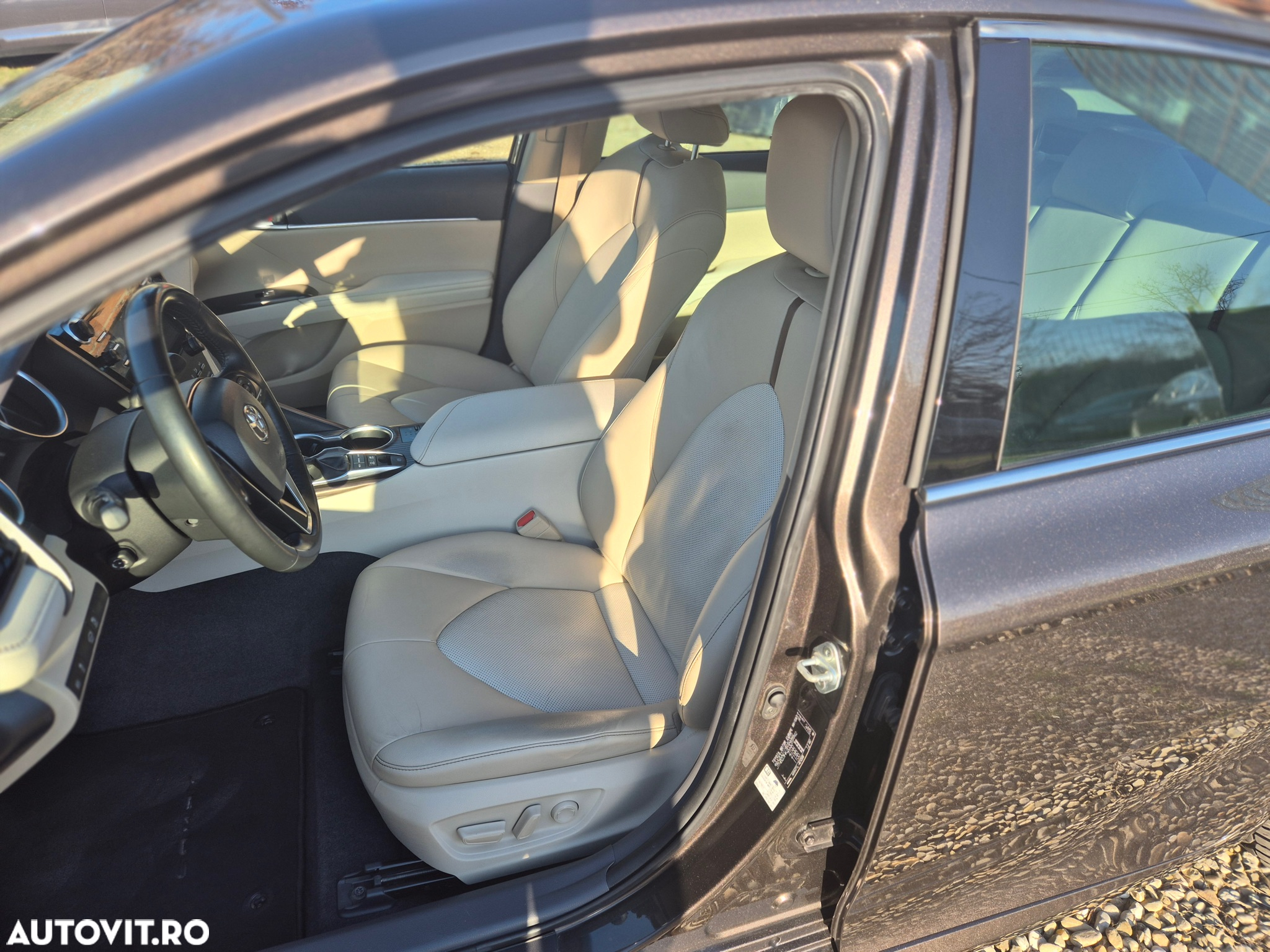 Toyota Camry 2.5 Hybrid Dynamic - 11