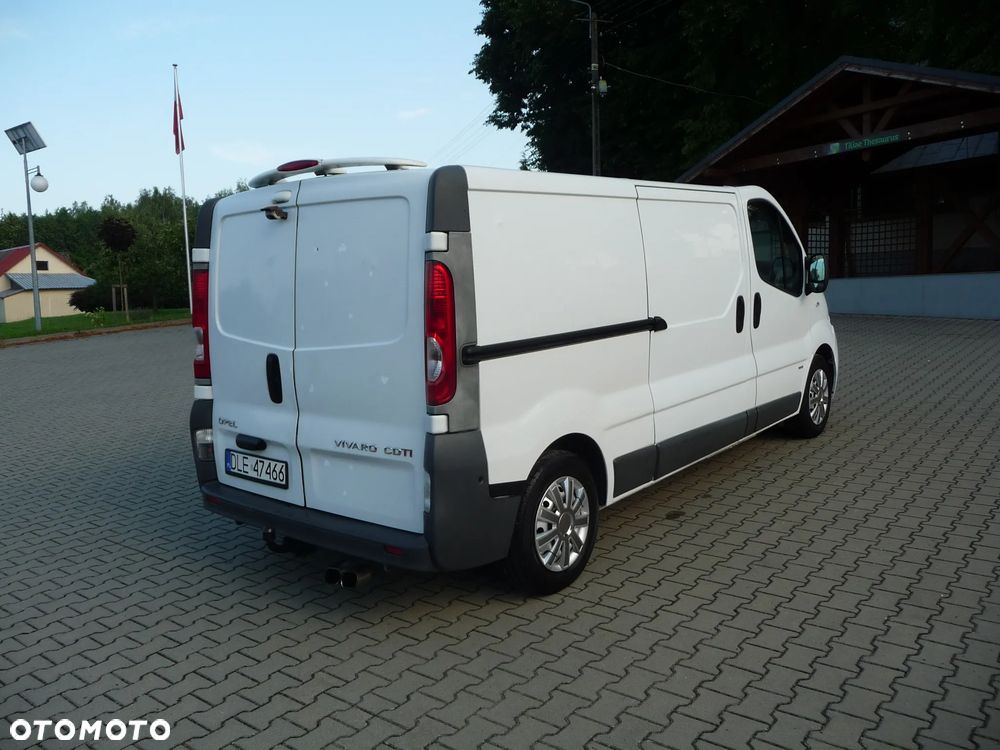 Opel Vivaro - 4