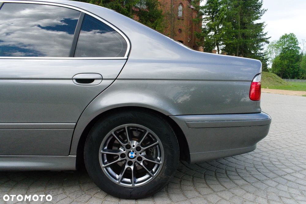 BMW Seria 5 - 11