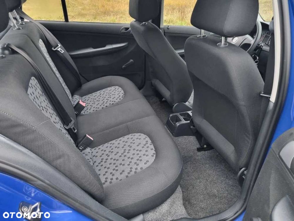Skoda Fabia - 6