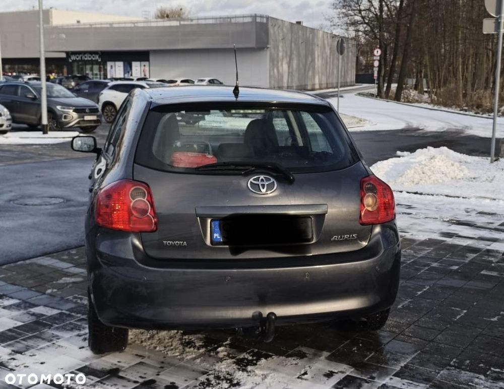 Toyota Auris 1.6 VVT-i Terra - 4