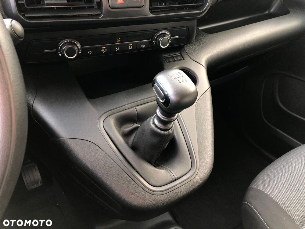 Toyota Proace City Verso 1.5 D-4D Business - 19