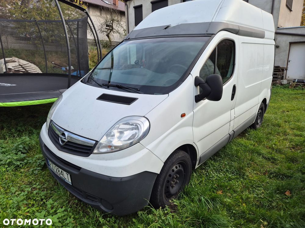 Opel Vivaro - 2