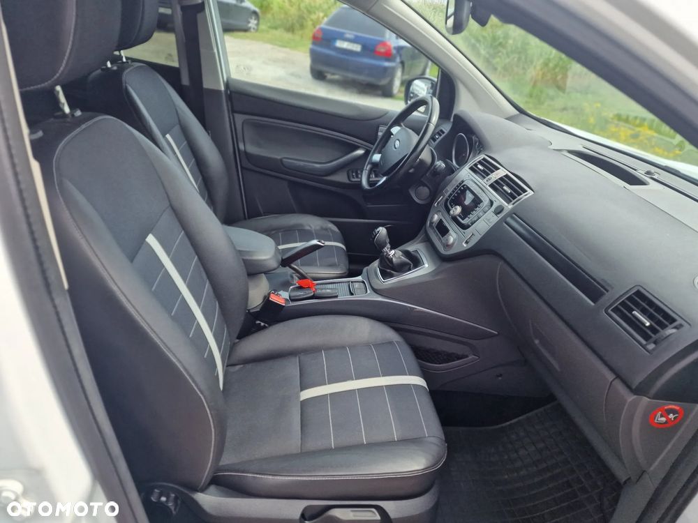 Ford Kuga 2.0 TDCi 4x4 Titanium - 26