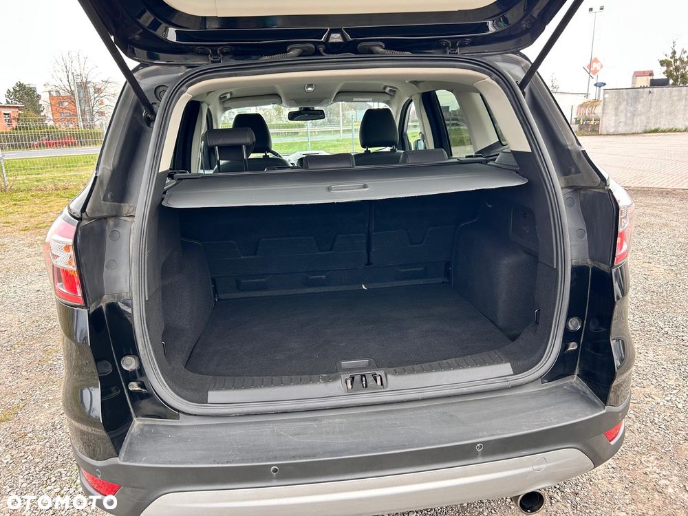 Ford Kuga 1.5 EcoBoost 2x4 ST-Line - 16