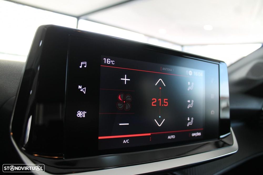 Peugeot 208 1.2 PureTech Allure - 19