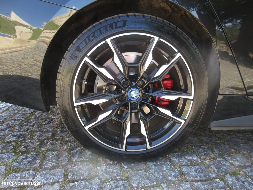 BMW i4 M50 - 16