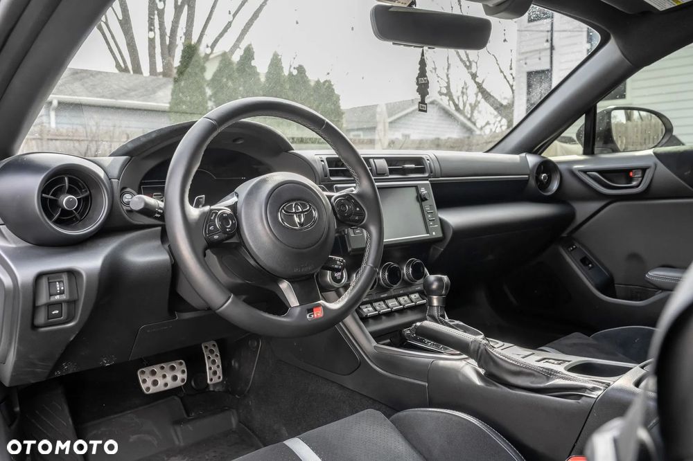 Toyota GR86 2.4 Dynamic - 12