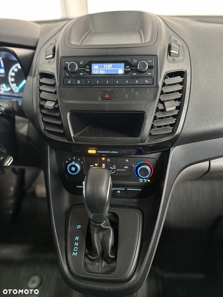 Ford Transit Connect - 17