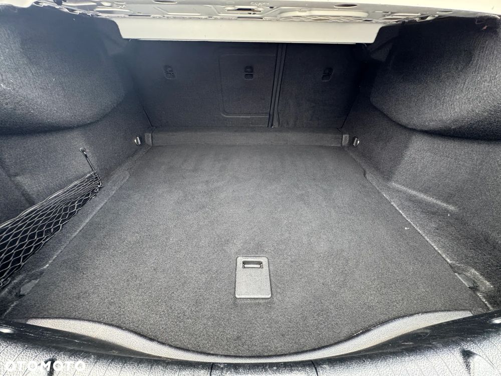 Mercedes-Benz CLA 200 7G-DCT StreetStyle - 14