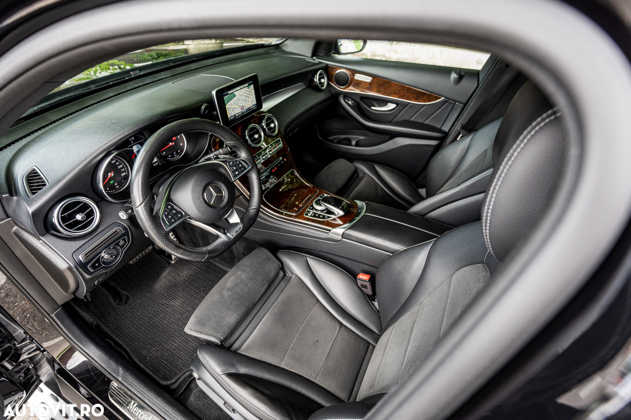 Mercedes-Benz GLC 350 d 4Matic 9G-TRONIC AMG Line - 18