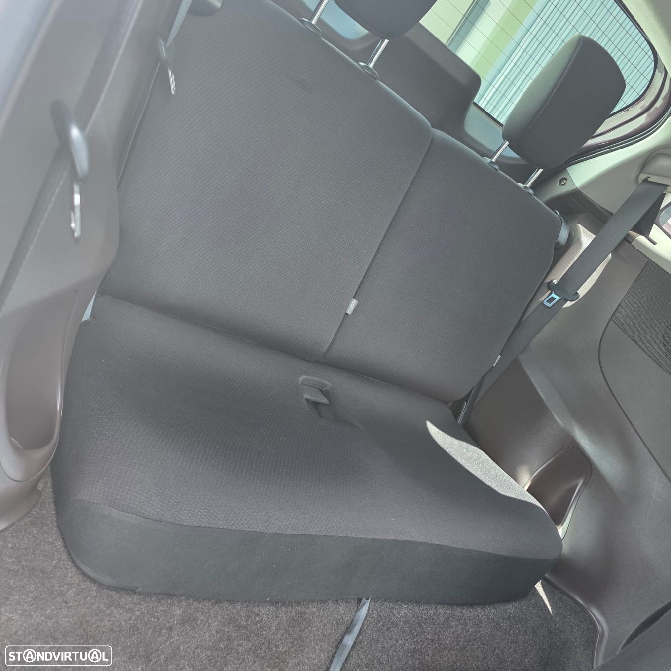 Toyota iQ 1.0 VVT-i 2 MultiDrive - 28