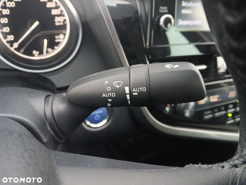 Toyota Camry 2.5 Hybrid Prestige CVT - 28