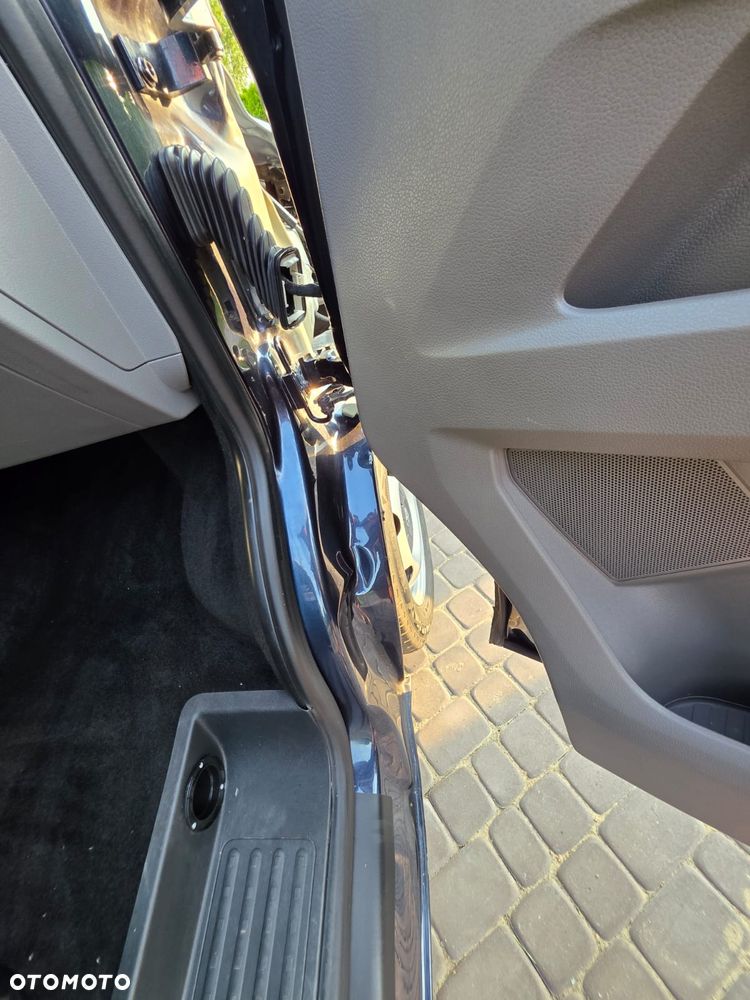 Volkswagen Caravelle 2.0 TDI L2 Highline 4Motion DSG - 28