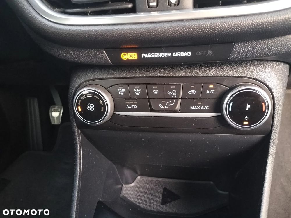 Ford Fiesta 1.0 EcoBoost S&S ST-LINE - 24