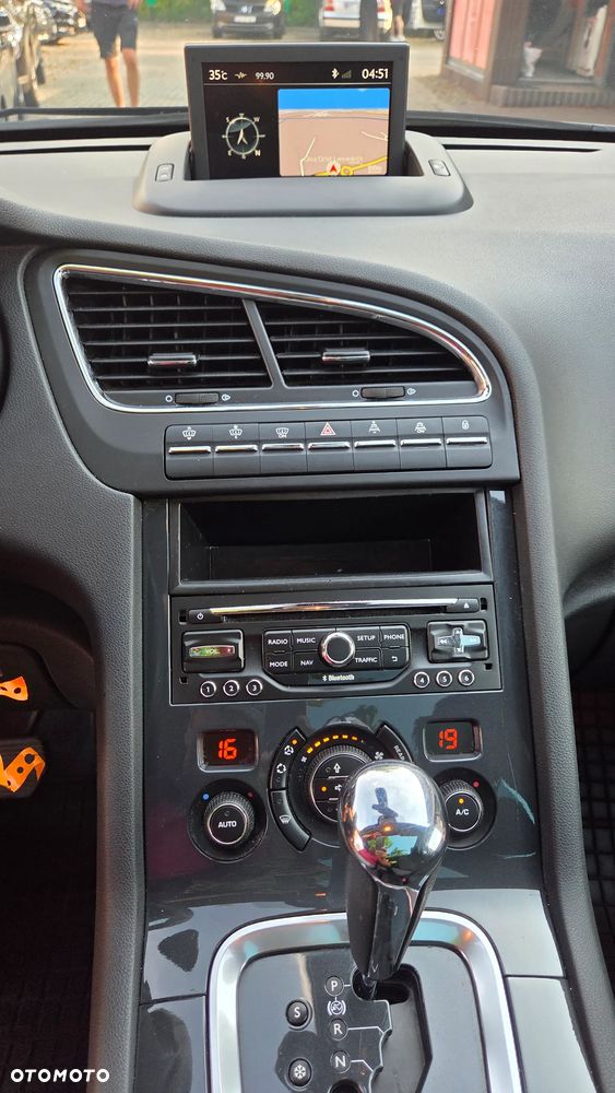Peugeot 5008 - 28