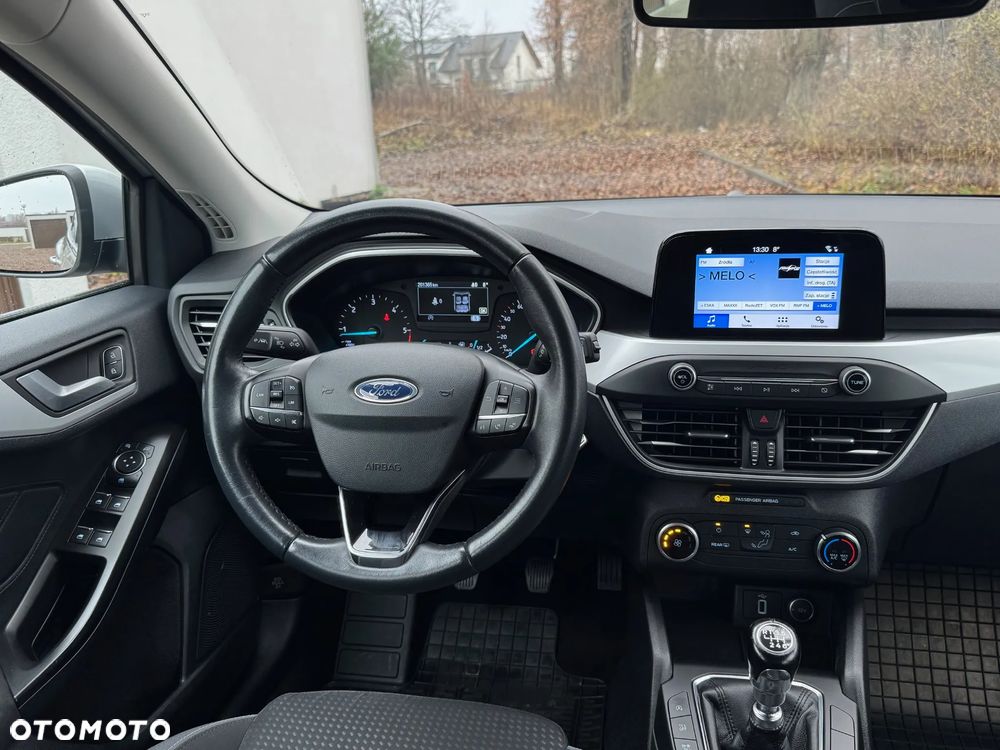 Ford Focus 1.5 TDCi SYNC Edition - 8
