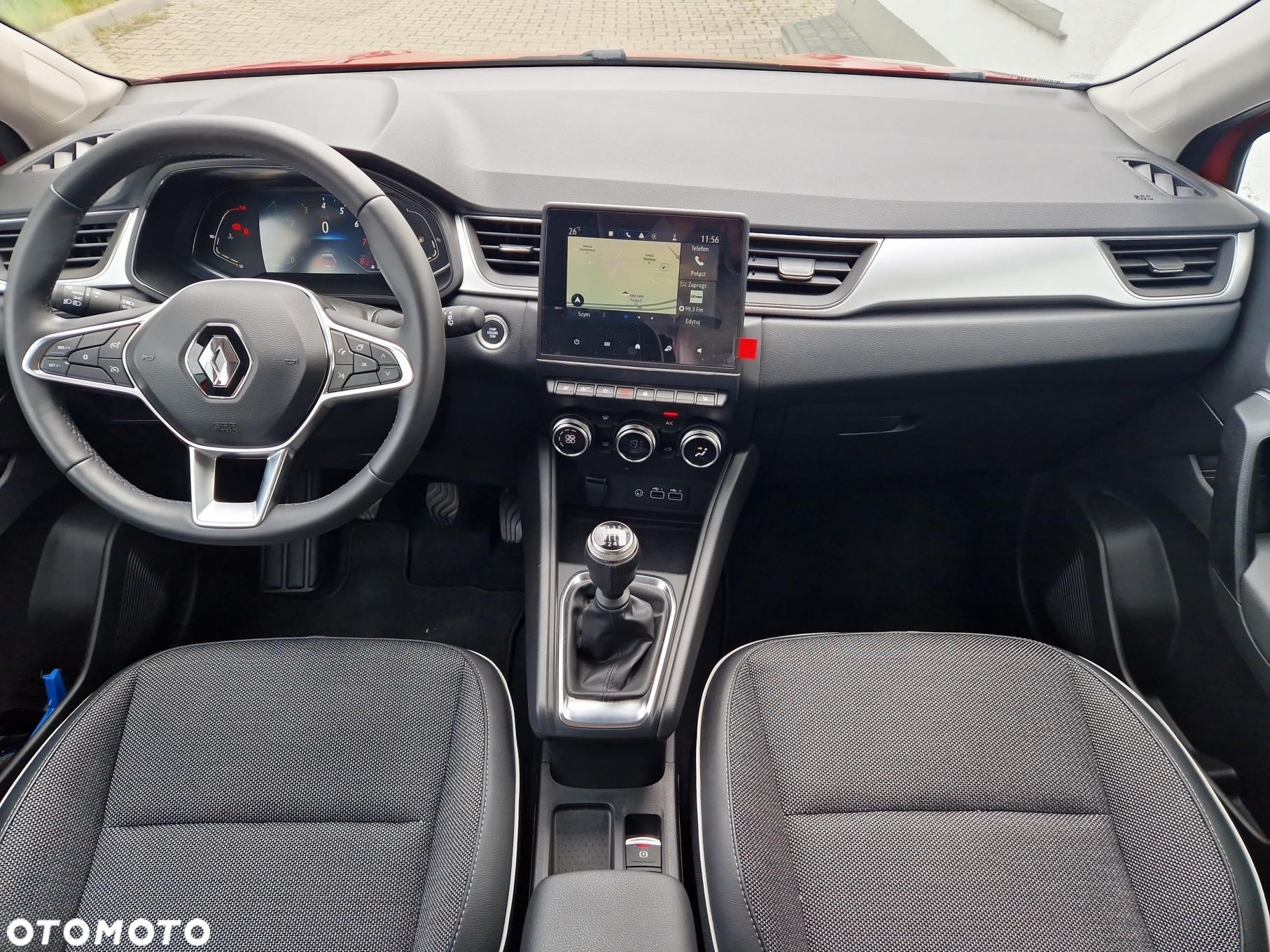 Renault Captur - 19