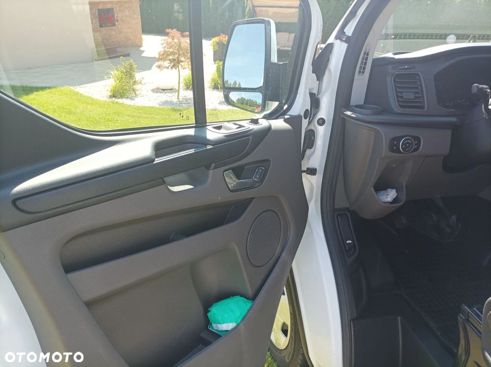 Ford Transit Custom 320 L2H1 Ambiente (bryg.) - 21