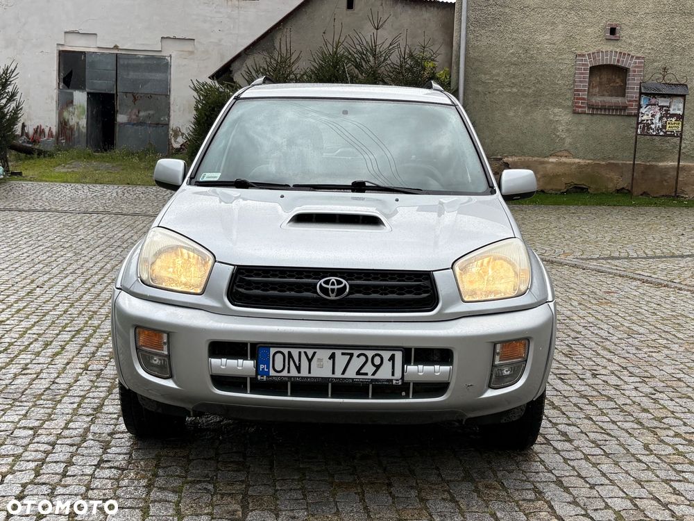 Toyota RAV4 2.0 D-4D 4x4 - 2