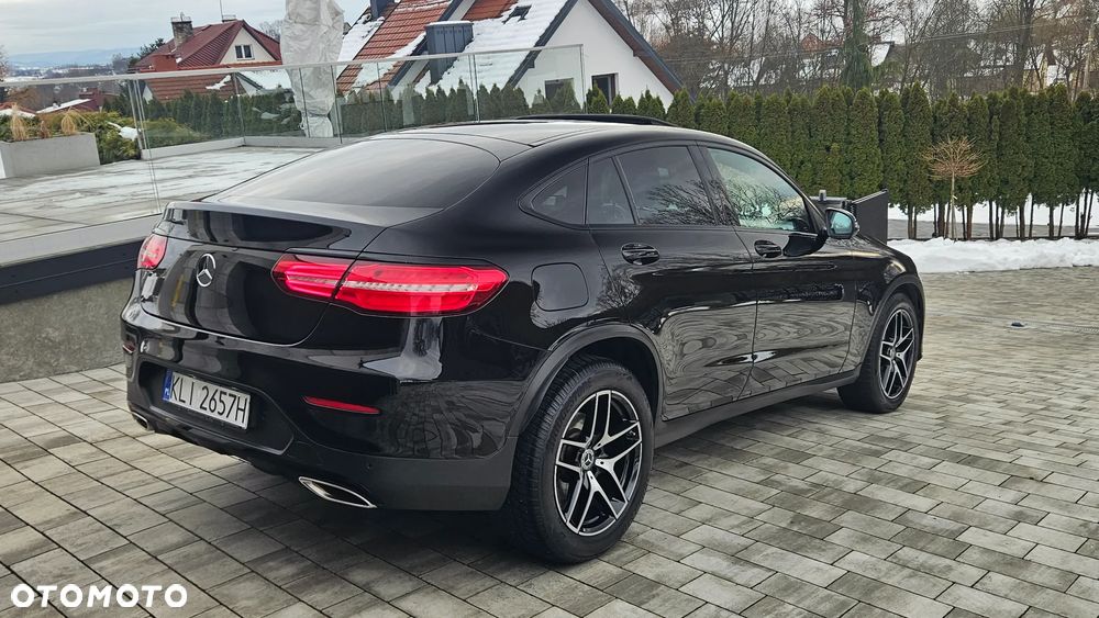 Mercedes-Benz GLC 250 4Matic 9G-TRONIC AMG Line - 5