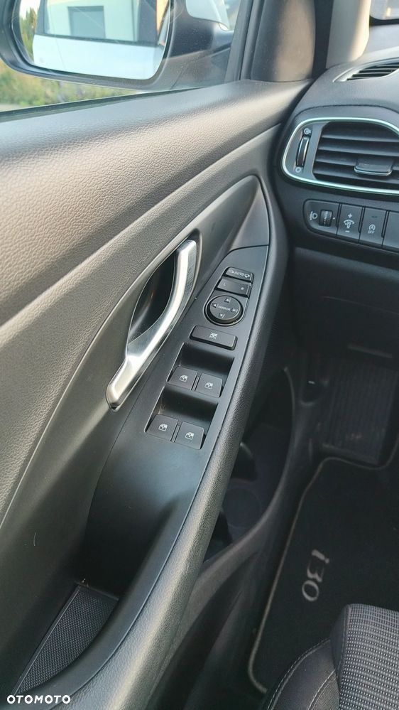 Hyundai i30 1.0 T-GDI Comfort DCT - 9