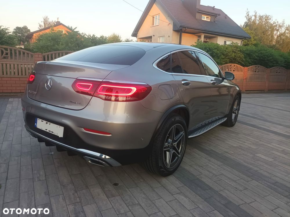 Mercedes-Benz GLC 200 4Matic 9G-TRONIC AMG Line - 3