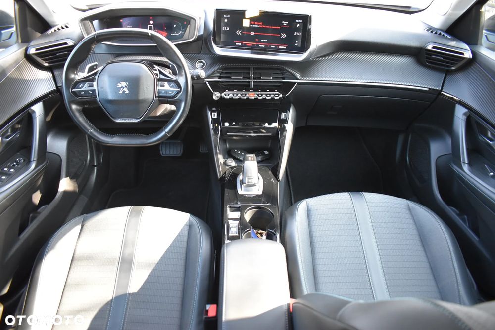 Peugeot 2008 1.5 BlueHDi Allure S&S EAT8 - 11