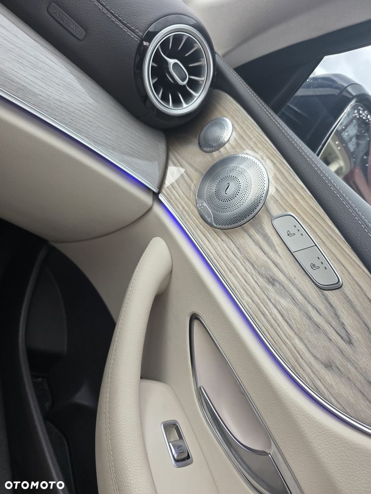 Mercedes-Benz Klasa E 220 d 4-Matic 9G-TRONIC - 13