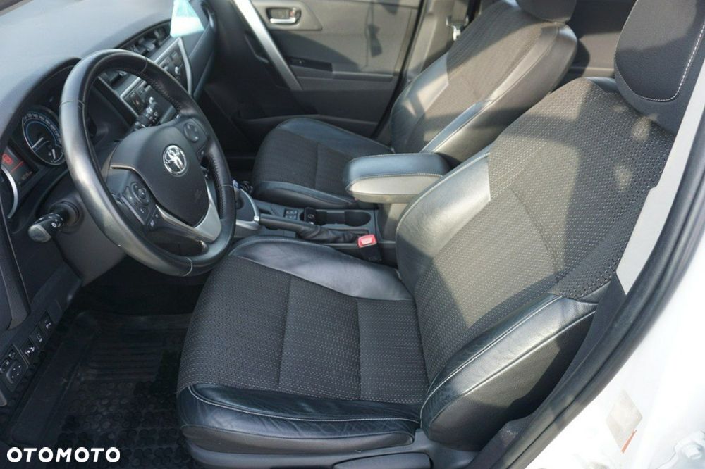 Toyota Auris - 9