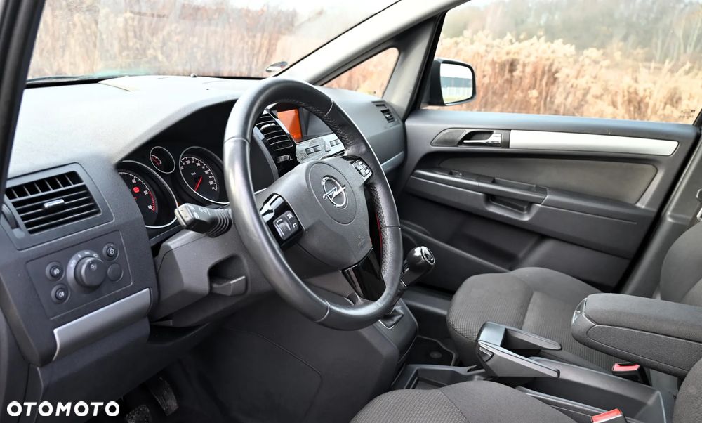 Opel Zafira - 18