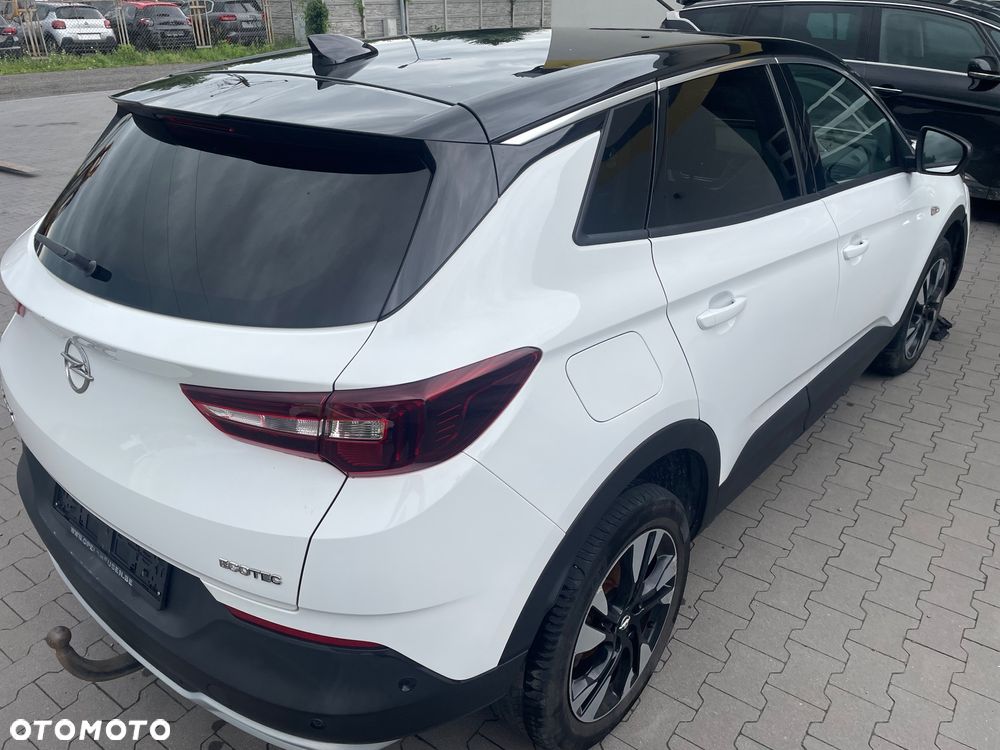 Opel Grandland X 1.2 Start/Stop Business Elegance - 1