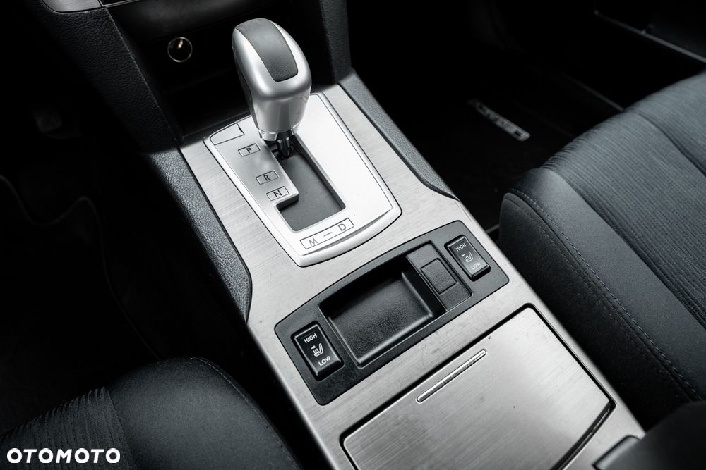 Subaru Legacy 2.0i Lineartronic Active - 32