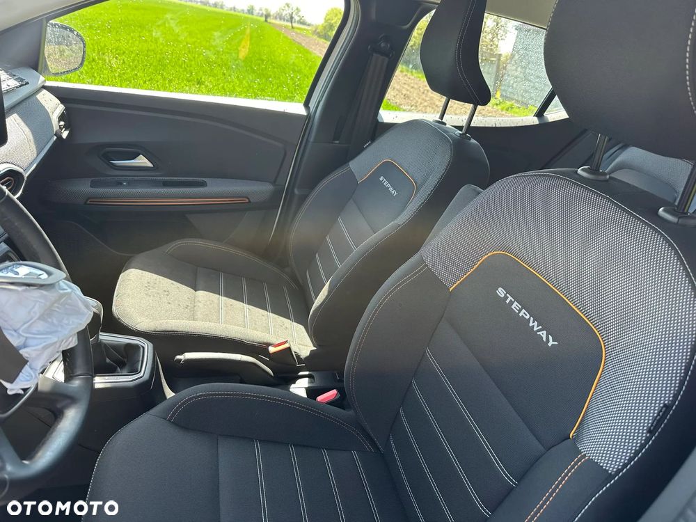Dacia Sandero Stepway TCe 90 CVT Extreme - 3