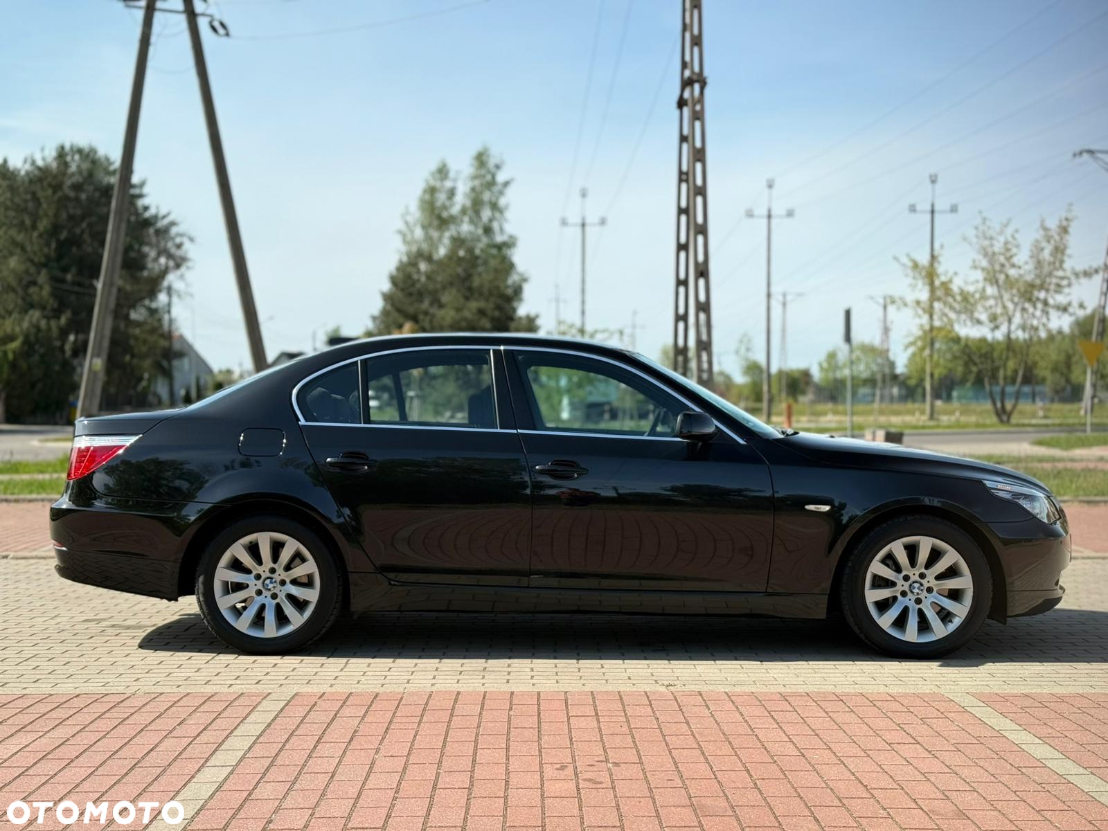 BMW Seria 5 520d Edition Sport - 6