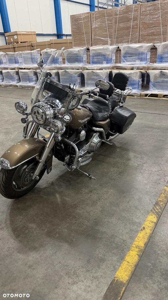 Harley-Davidson Touring Road King - 10