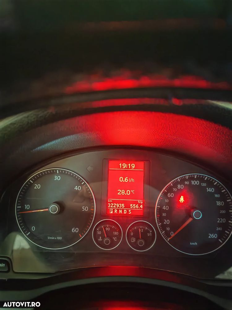 Volkswagen Golf 1.9 TDI Comfortline DPF DSG - 7