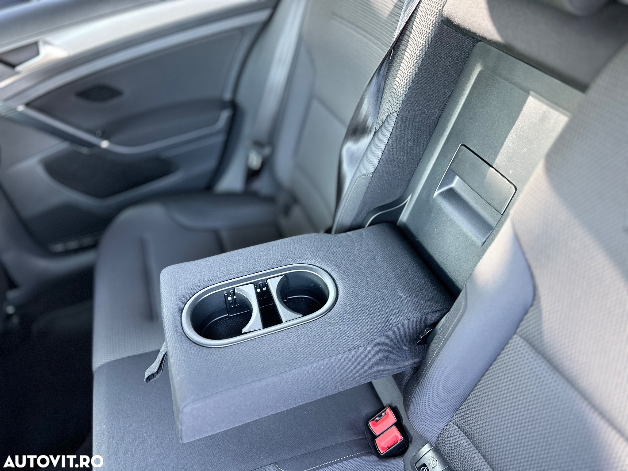 Volkswagen Golf Variant 1.4 TSI BlueMotion Technology DSG Comfortline - 16