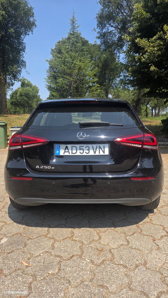 Mercedes-Benz A 250 e Progressive - 3