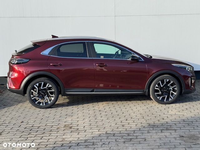 Kia XCeed 1.6 T-GDI Tribute DCT - 3