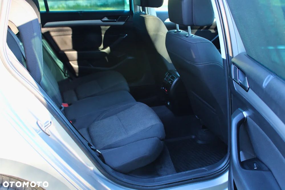 Volkswagen Passat 2.0 TDI (BlueMotion Technology) DSG Comfortline - 21